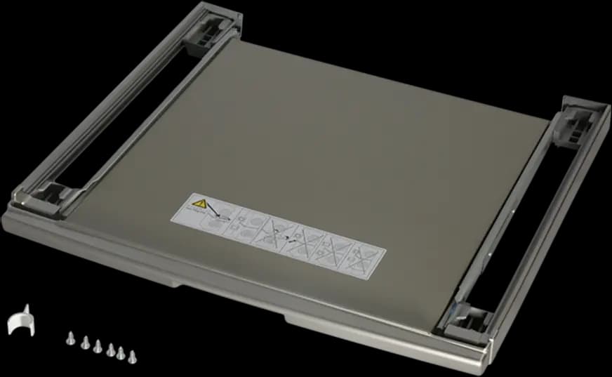 Stacking kit with pull-out