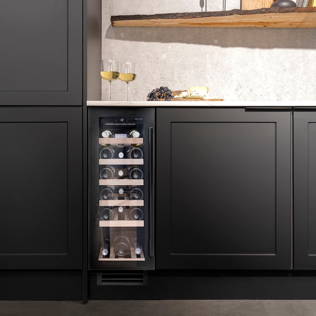 Undercounter Single Zone Wine Cooler Black